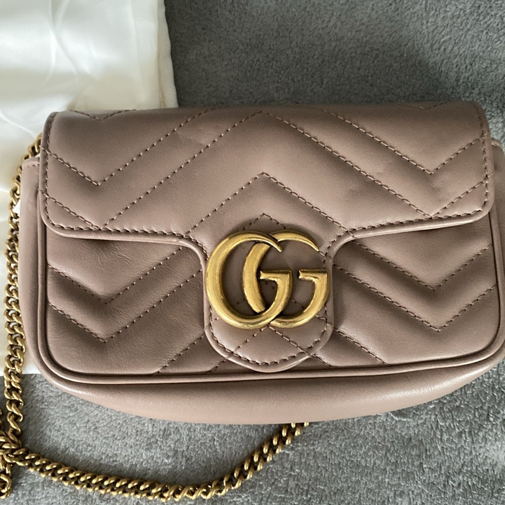 Gucci GG Marmont Super Mini Quilted Leather Shoulder Bag - Picture 5 of 8